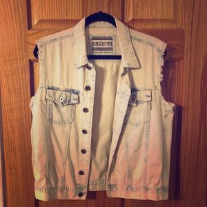 Men’s Ring of Fire Acid Wash Jean Vest NWOT